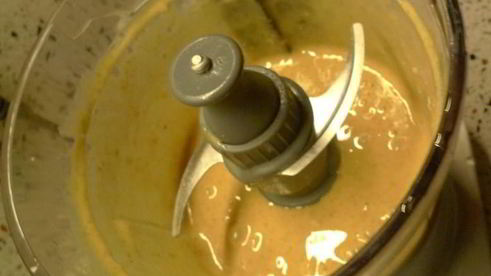 салат цезарь с курицей и пармезаном