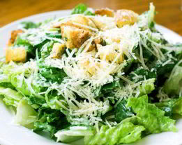 Салат Цезарь с огурцами