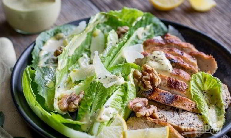 Рецепт салата цезаря с орехами