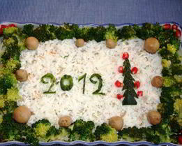 Сытный новогодний салат