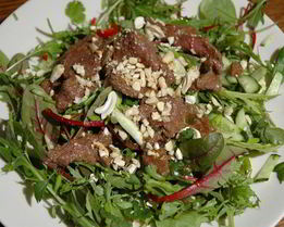 Тайский салат с говядиной