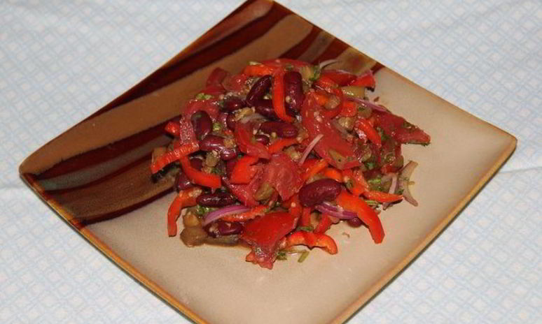 Рецепт теплого салата с фасолью