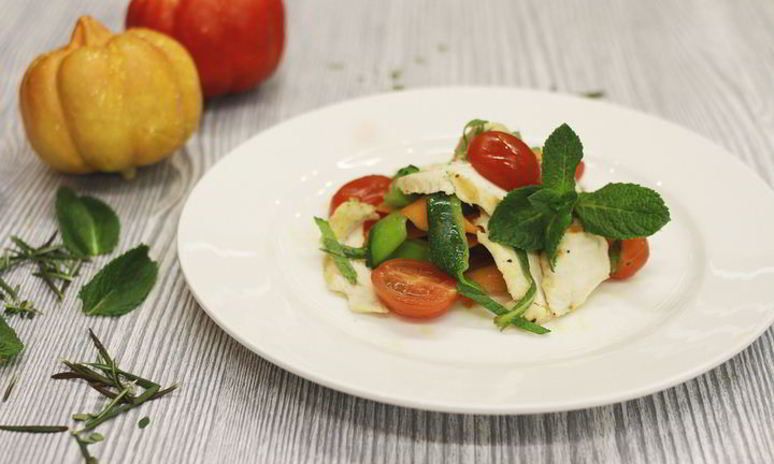 Рецепт теплого салата с курицей