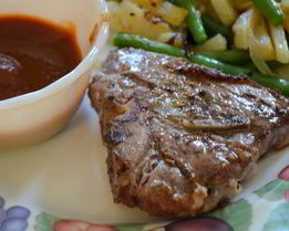 Домашний соус барбекю с отбивными из молодого барашка