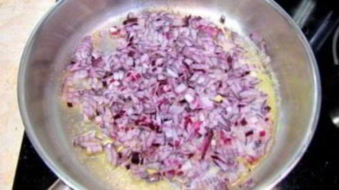 мясной соус с картошкой