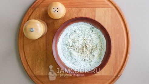 сметанно-чесночный соус