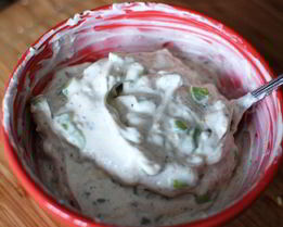 Соус из йогурта и огурцов