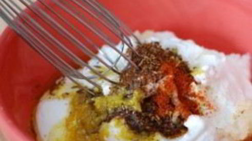 соус из йогурта и огурцов