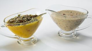 Соус с фундуком и вялеными помидорами