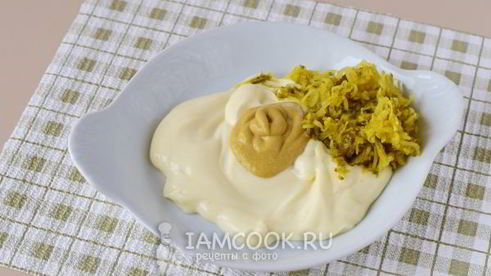 соус с солеными огурцами