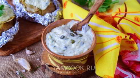 соус с солеными огурцами