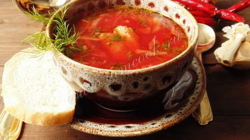 борщ на бульоне из свиных ребрышек