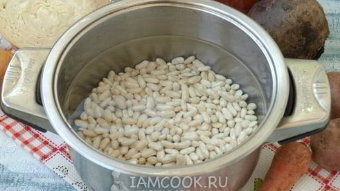 борщ с фасолью и черносливом