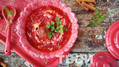 борщ с фрикадельками