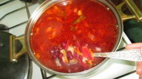 борщ с консервированной фасолью