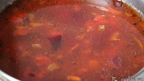 борщ со сметаной на курином бульоне