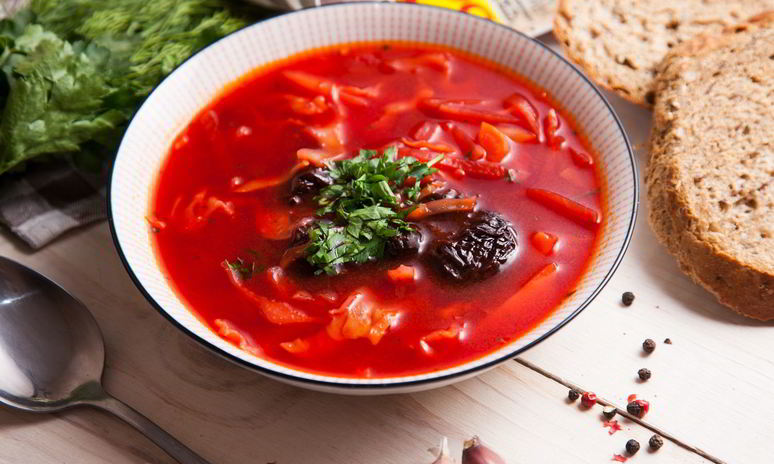 Рецепт постного борща с черносливом