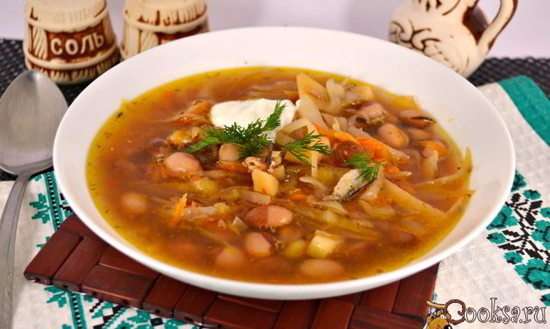 Рецепт постного борща с килькой и фасолью