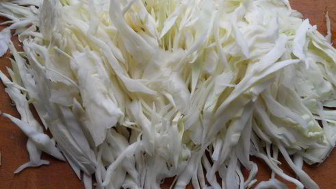 постный борщ с килькой и фасолью