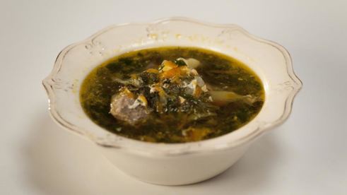 зеленый борщ из щавеля