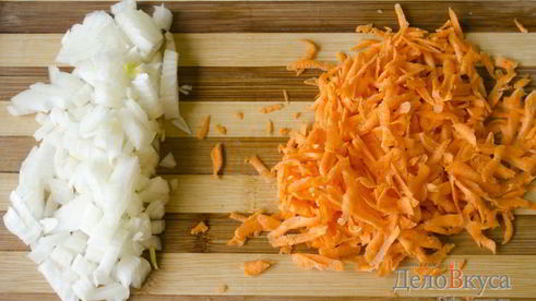 зеленый борщ со щавелем и крапивой