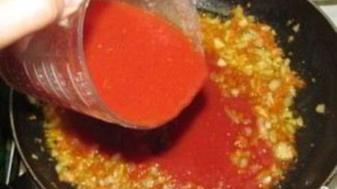 зеленый борщ со щавелем