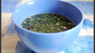 Бульон грибной с луком