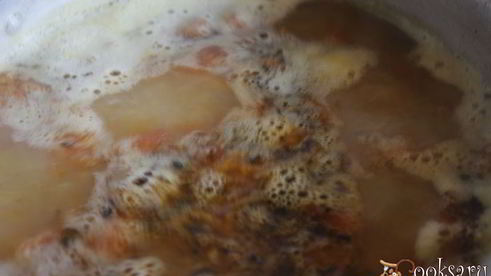 пряный чечевичный суп на курином бульоне