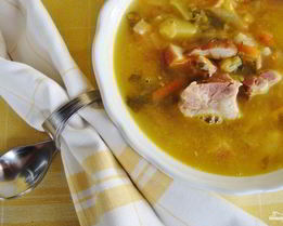 Гороховый суп с беконом