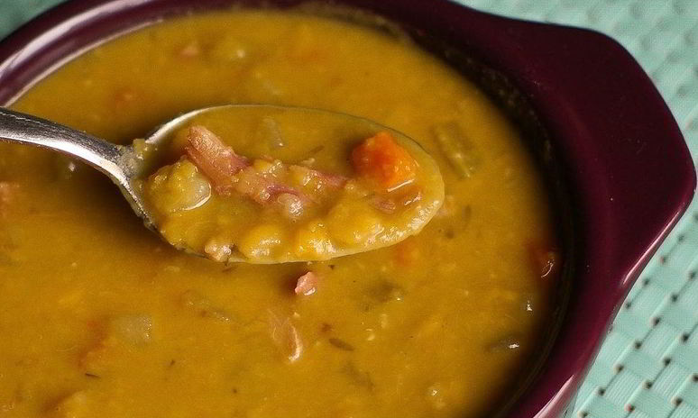 Рецепт горохового супа с копчеными крылышками