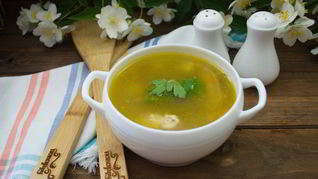 Гороховый суп с куриными крыльями