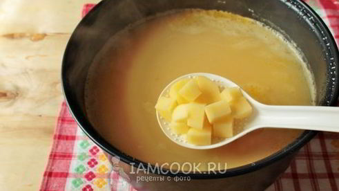 гороховый суп с тушенкой в мультиварке