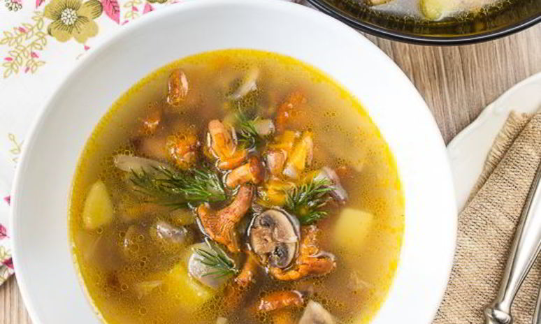 Рецепт грибного супа с лисичками и шампиньонами