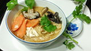 Китайский остро-кислый суп