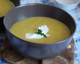 Крем-суп с тыквой и луком-пореем