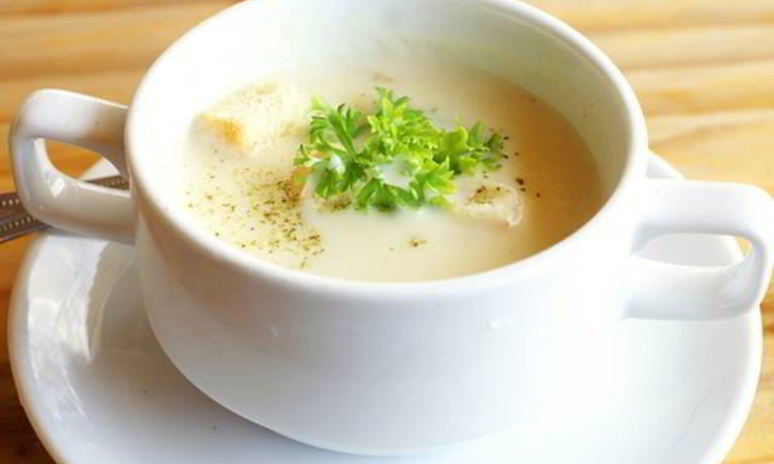 Рецепт нежного супа из консервированной спаржи