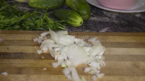 классическая окрошка на квасе