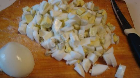 окрошка на кефире классическая с колбасой