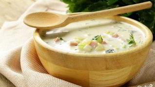 Окрошка на кефире с колбасой