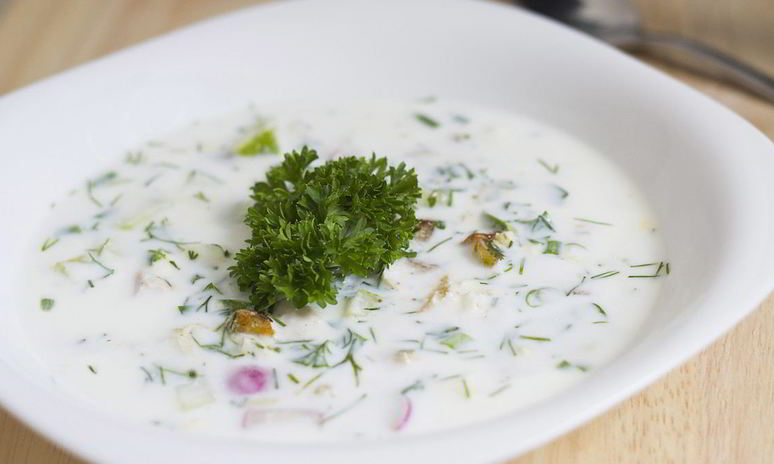 Рецепт окрошки на кефире с жареной картошкой