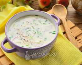 Окрошка на майонезе с колбасой