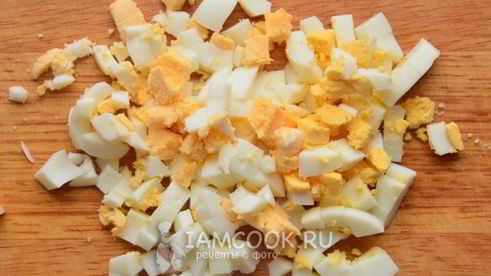 окрошка на майонезе с колбасой