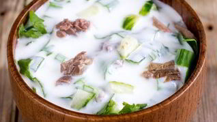 Окрошка с говядиной и редькой