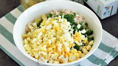 окрошка с куриной грудкой