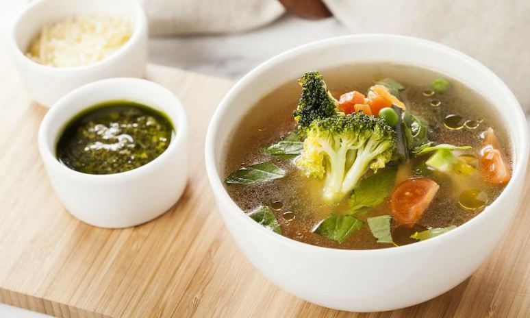 Рецепт минестроне с соусом песто из базилика и шпината