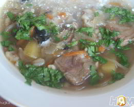 Кислые щи с сухими грибами