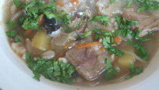 Кислые щи с сухими грибами