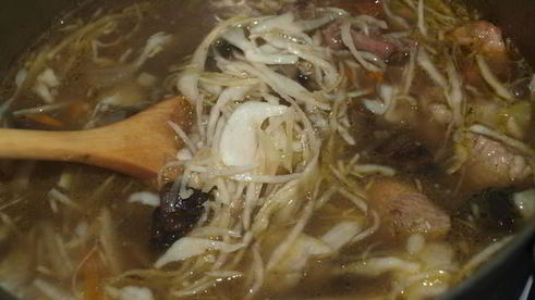 кислые щи с сухими грибами