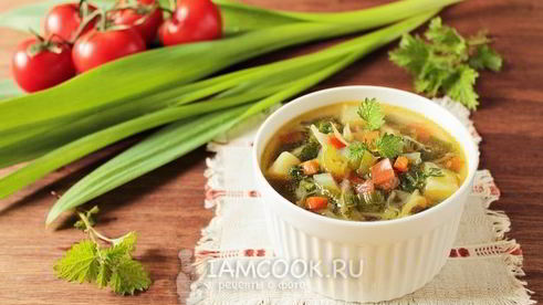 постные зеленые щи с крапивой и китайским чесноком