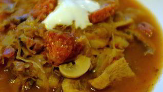 Щи из кислой капусты с грибами